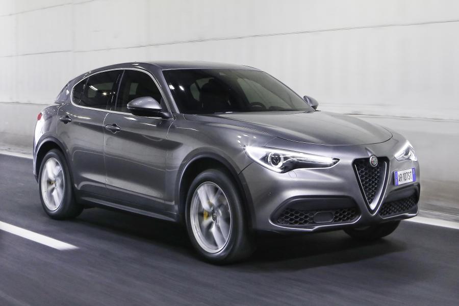  Alfa Romeo Stelvio (949) 2017 года  (WW) (фото 25 из 114)